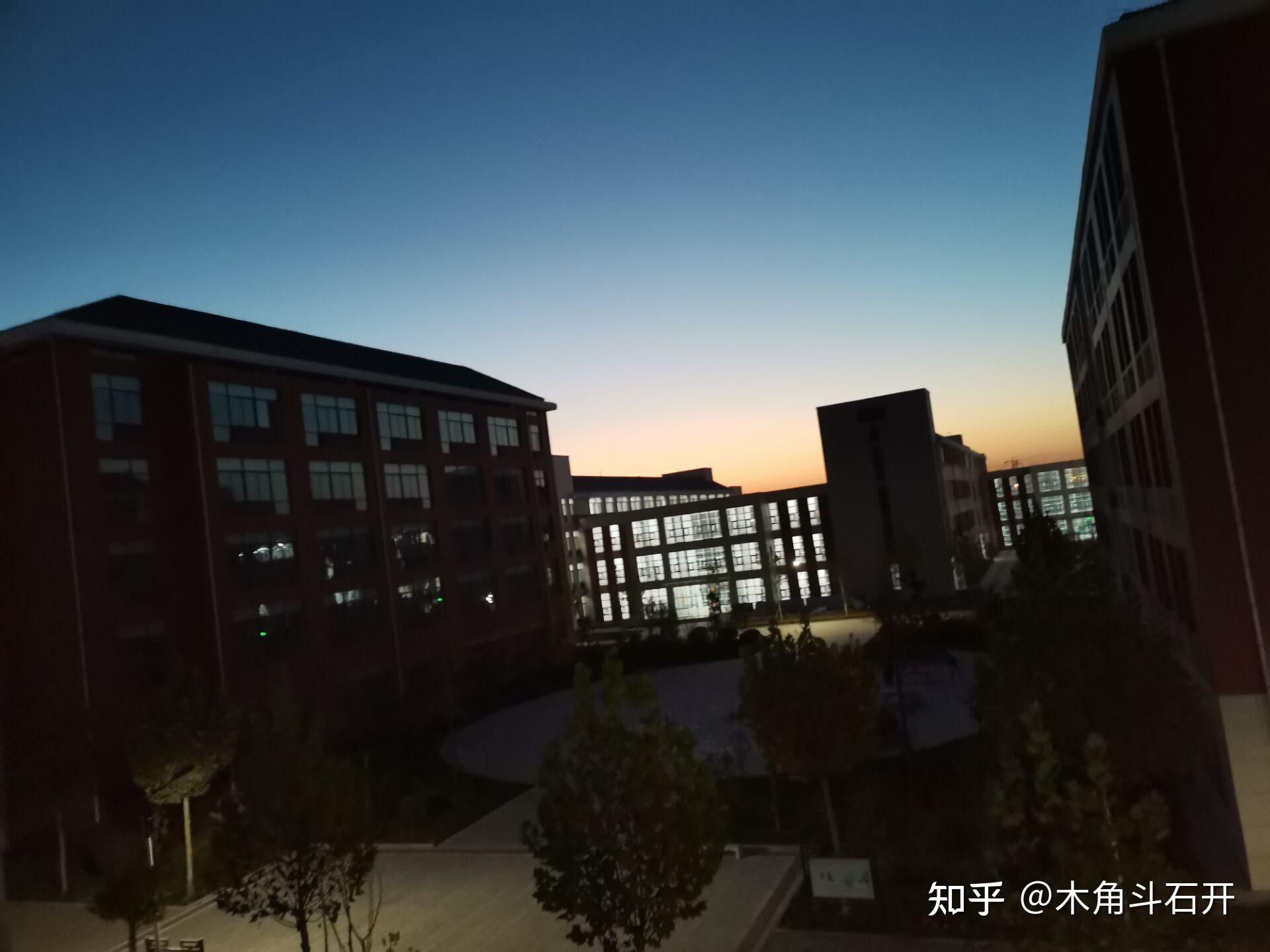 邹城孟子湖一中怎么样成绩在中上游建不建议去