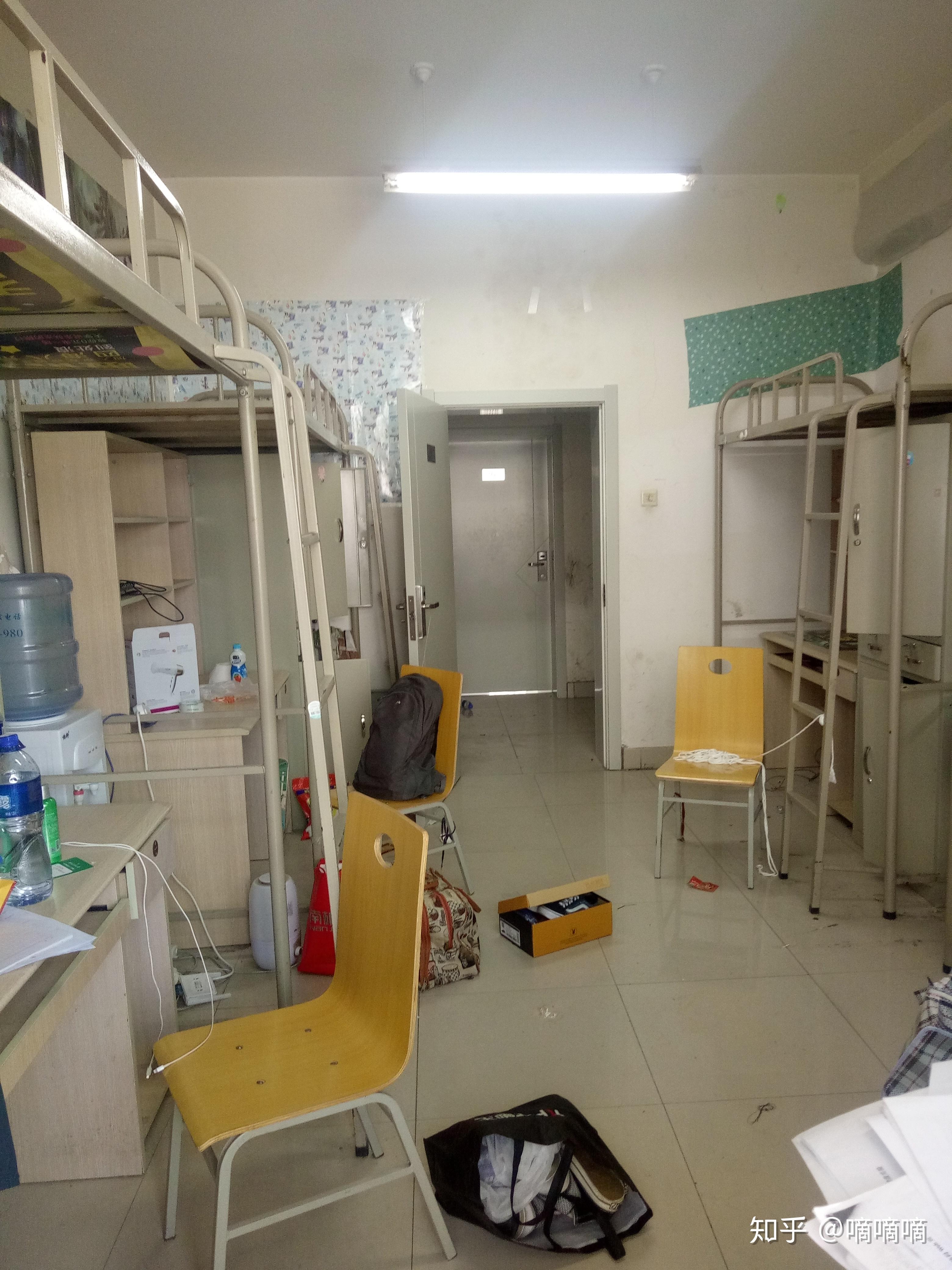 西北民族大学的宿舍条件如何?校区内有哪些生活设施?