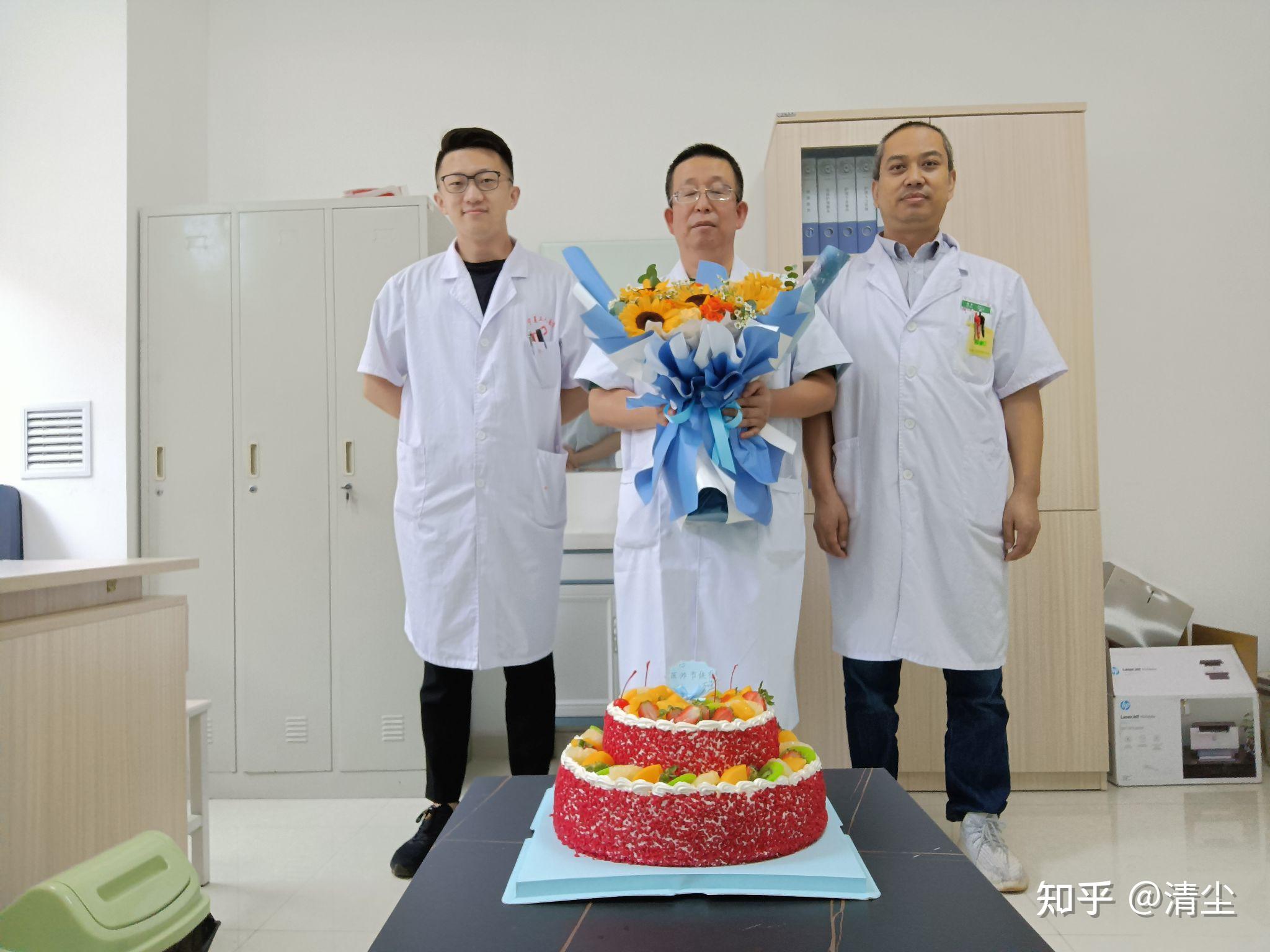 生命至上,匠心可贵,宁夏工人疗养院神经康复科迎来了第五个医师节