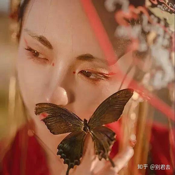 有没有一些古风头像戴着面纱