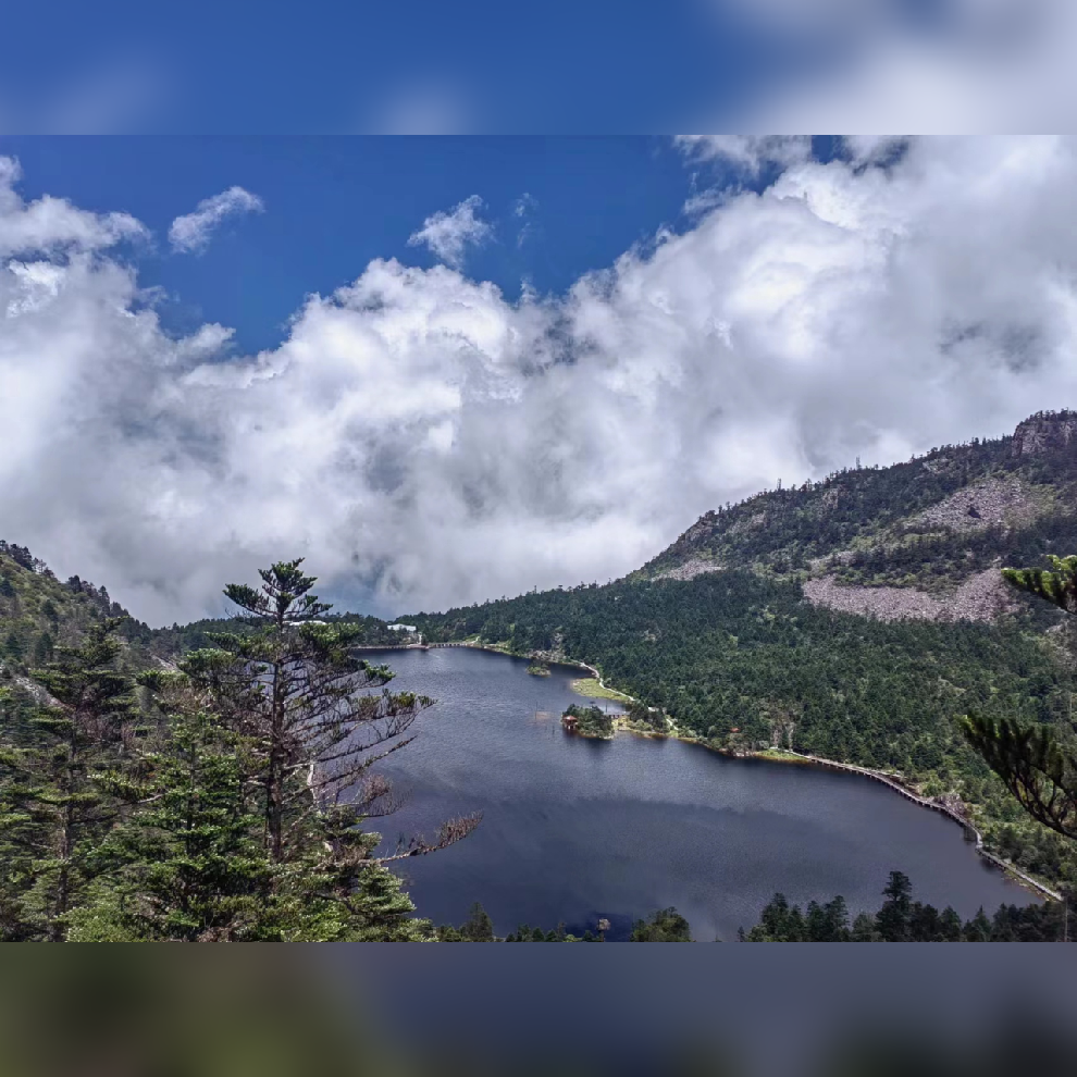 西昌螺髻山风景区图片