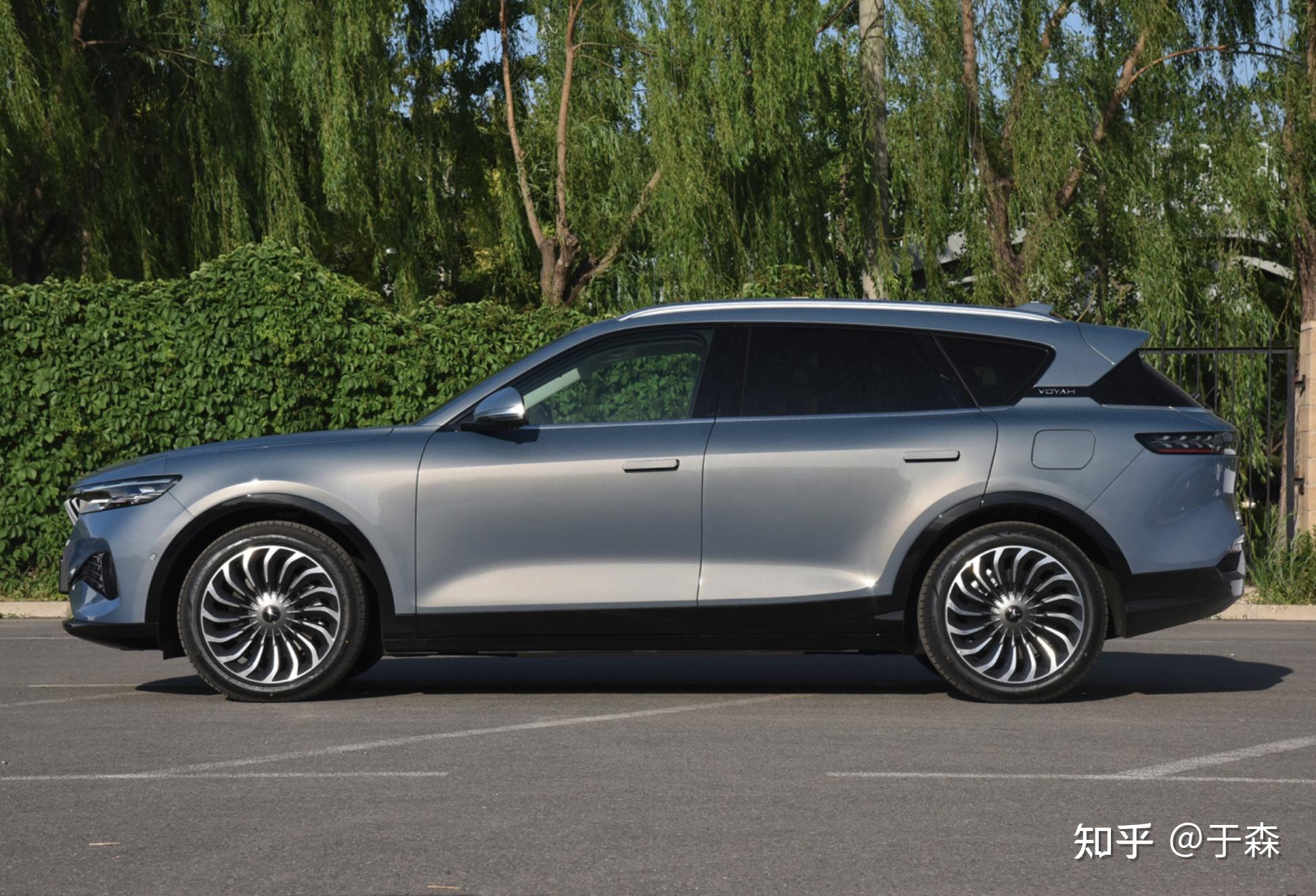 如何评价岚图free的3136万起的售价