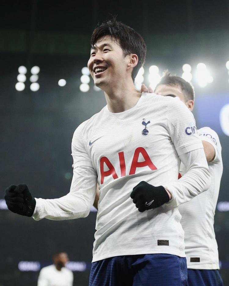 孙兴慜晒庆祝瞬间图艾特荷兰弟我的朋友们不会停止模仿我09