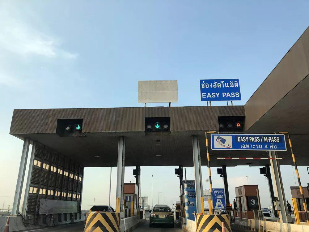 在泰国如何租车?