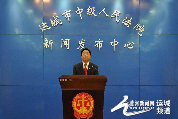 界的段子手 2017年5月14日傍晚,山西省闻喜县工人王华(化名)走在路上