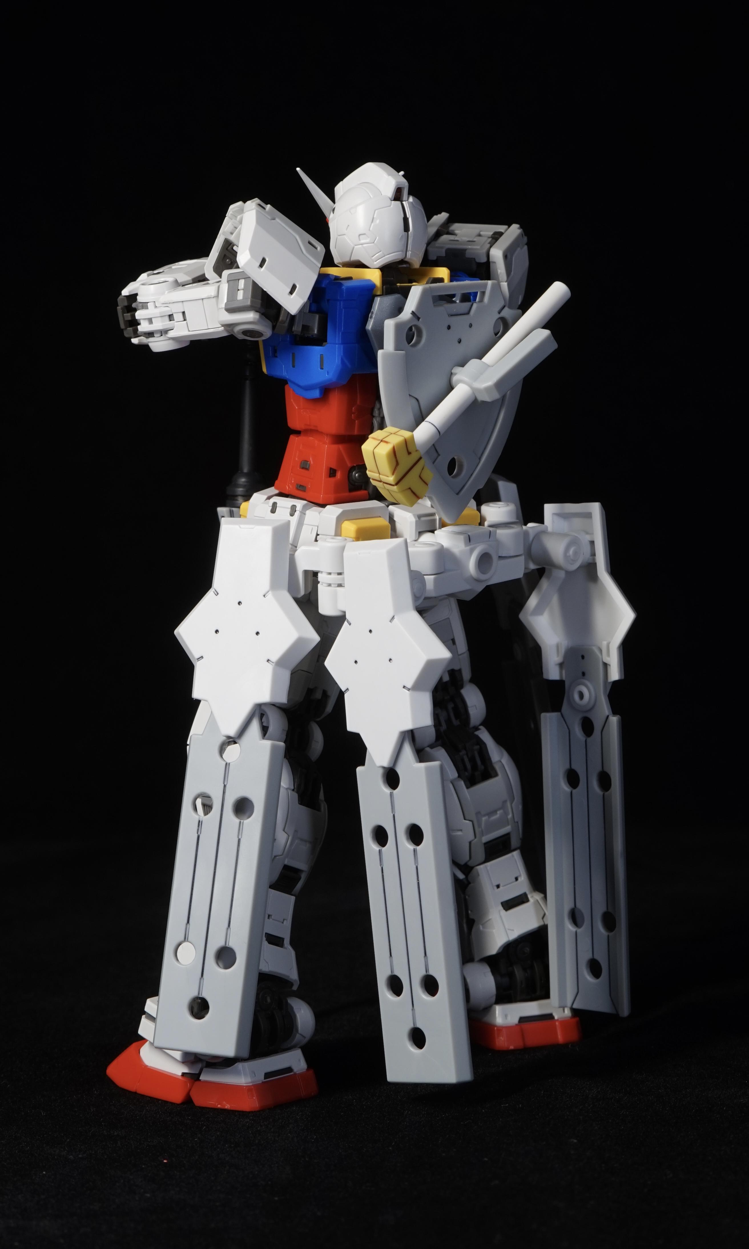 怎样评价万代 8 月 10 日发售的 RG RX-78-2 元祖高达 Ver.2.0? - 知乎