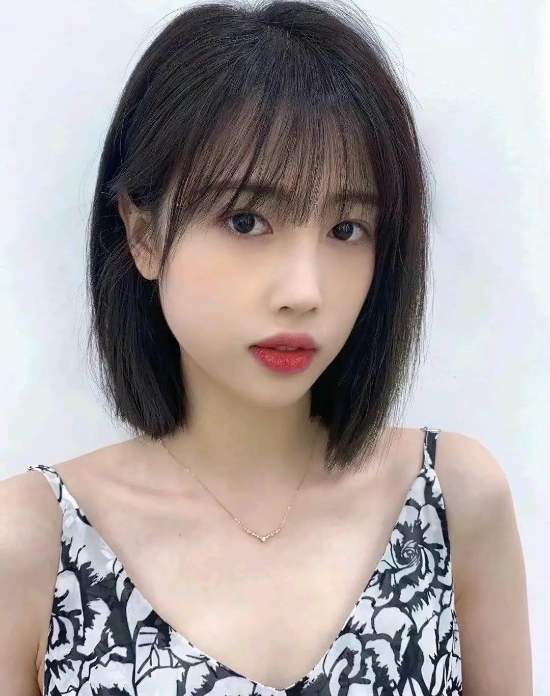 最近流行什么样的短发烫发的发型? - 知乎