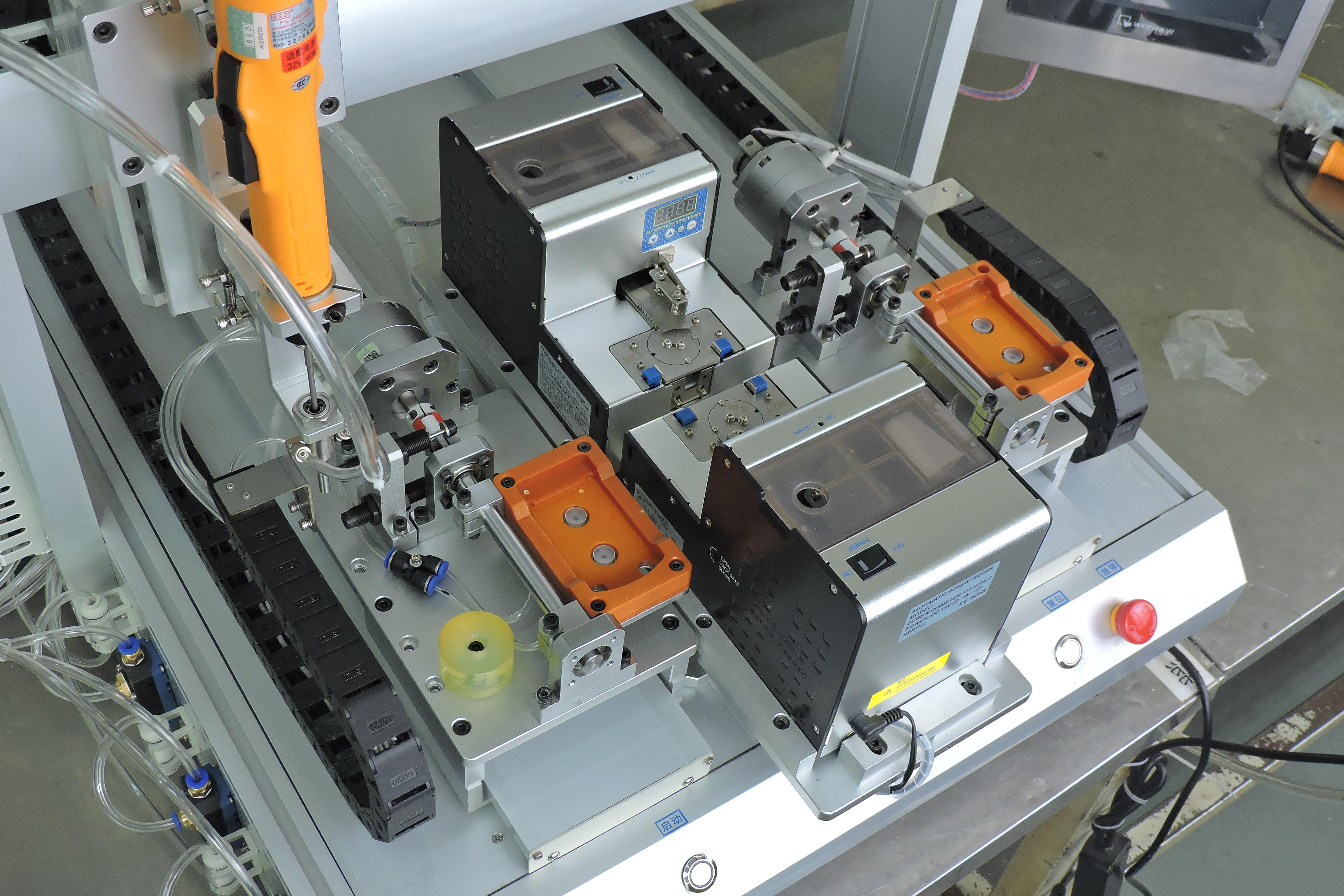 普思自动化自动锁螺丝机厂家教你几个螺丝机保养的小窍门:1,自动锁