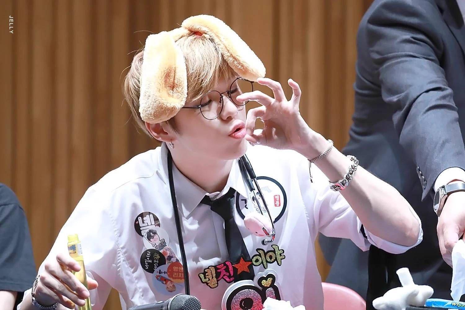 为什么姜丹尼尔的表情包如此受欢迎? - 知乎