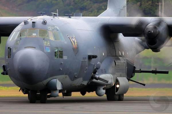 ac-130空中炮艇,105上天,巨根骑脸,如此粗暴直接,才算有毛子风范.