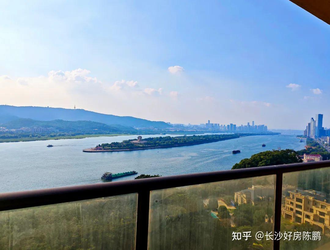 震撼视角，价值1000万：长沙一线顶级江景，豪宅680万急卖！ - 知乎