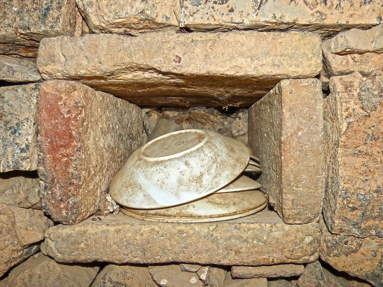 2. 创意壁挂设计