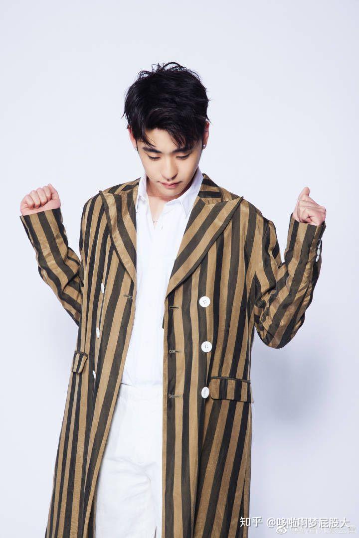 张云雷有哪些惊艳你的神图? - 知乎