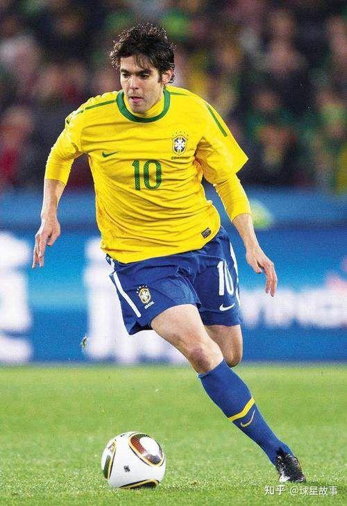 巴西足球历史上十号球员盘点贝利第一无可撼动小罗排第三