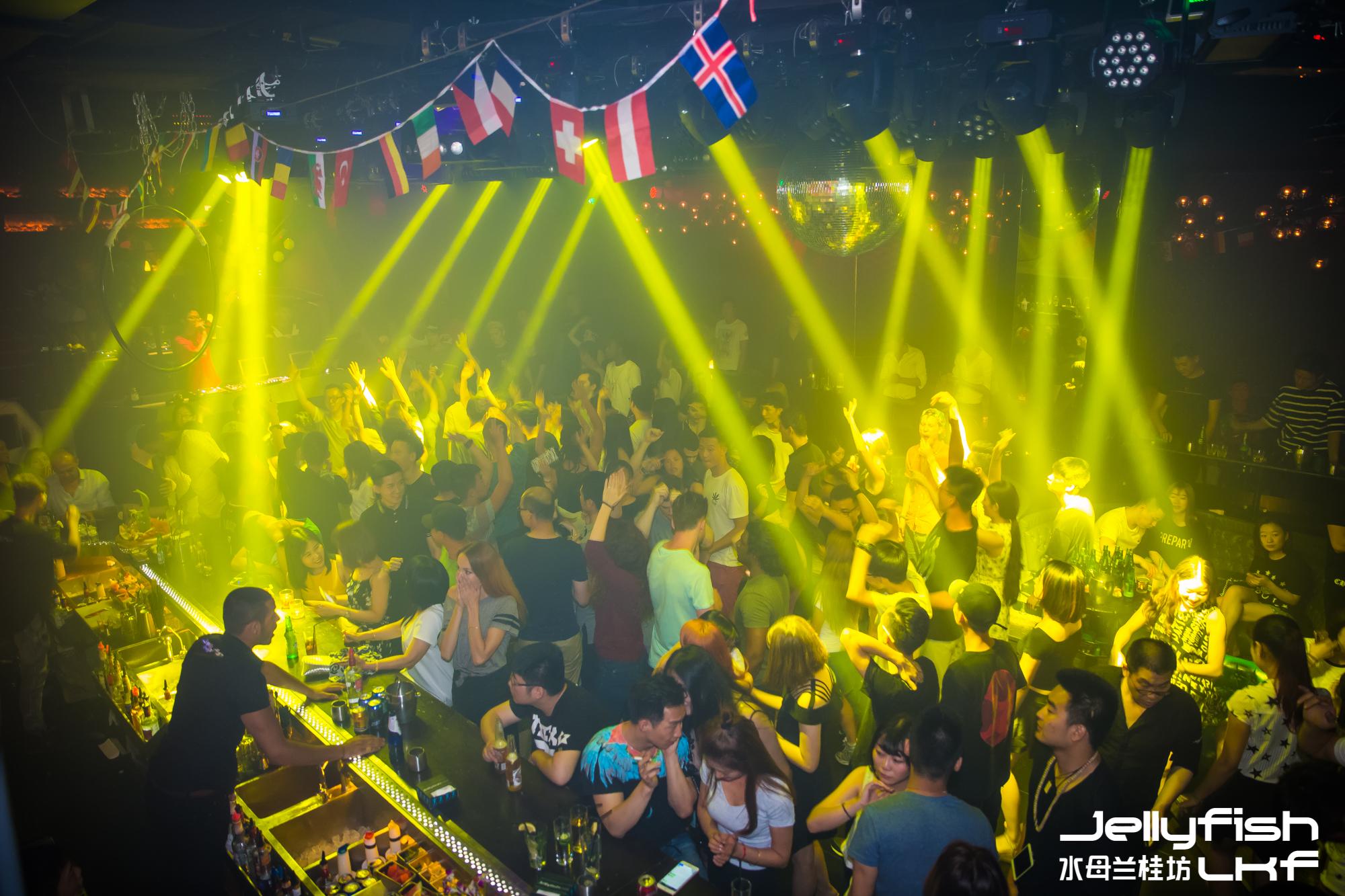 成都有哪些不错的酒吧