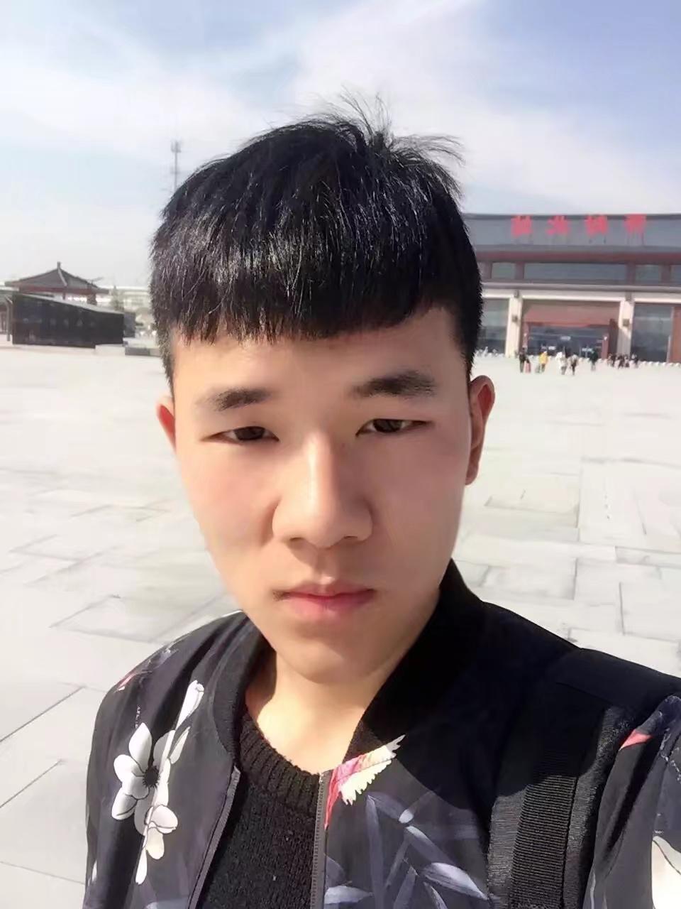 丑的男生是如何变帅的?
