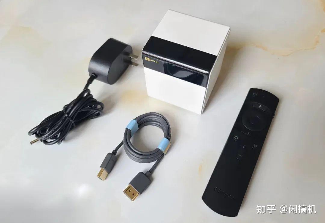 第一款是当贝b3 pro,这是我一直想下手的盒子,因为家里75寸长虹电视