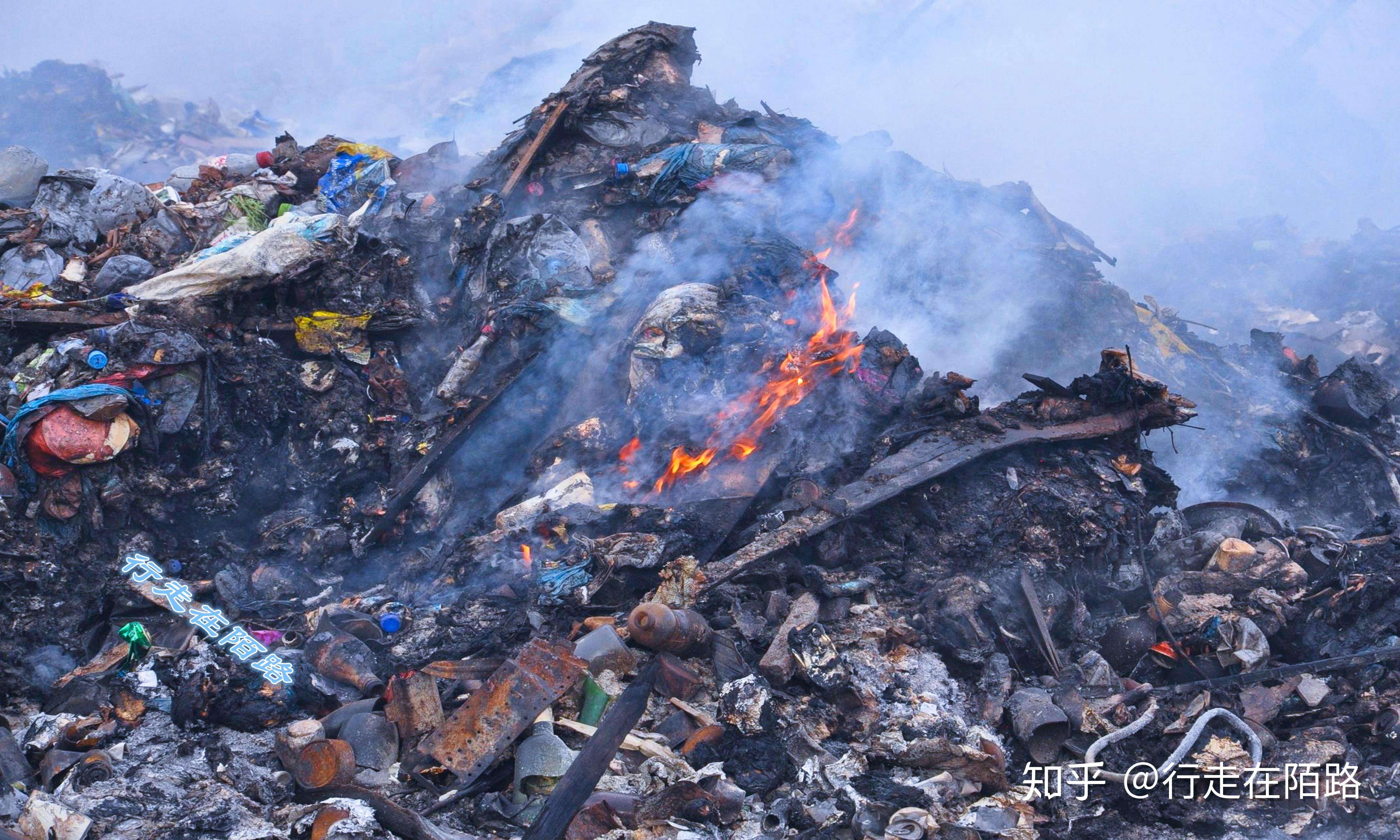 垃圾岛:岛国日均填埋400吨垃圾,每天增加4平米国土