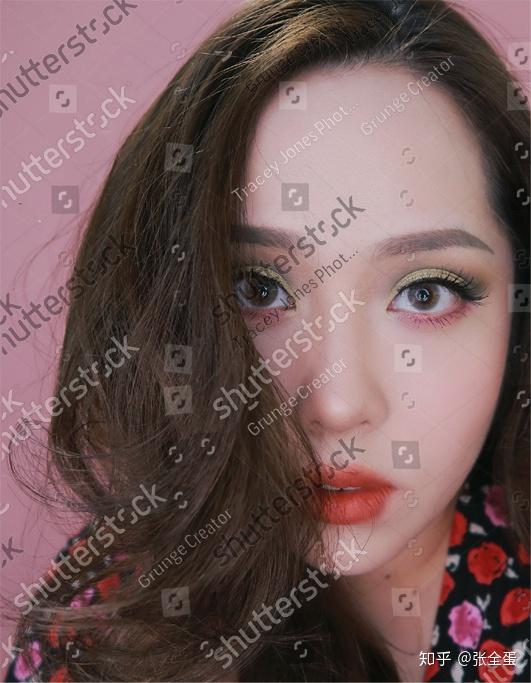 使用深度学习去除复杂图像水印效果好过photoshop