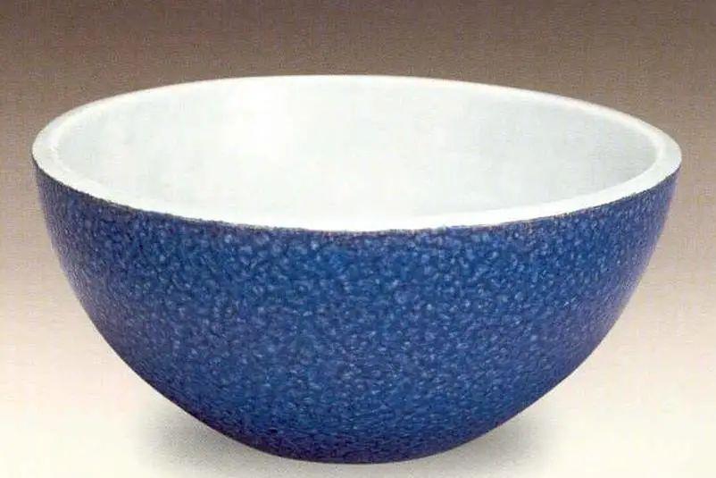 A FINE BLUE-GLAZED BOWL AND COVER MARKS AND PERIOD OF