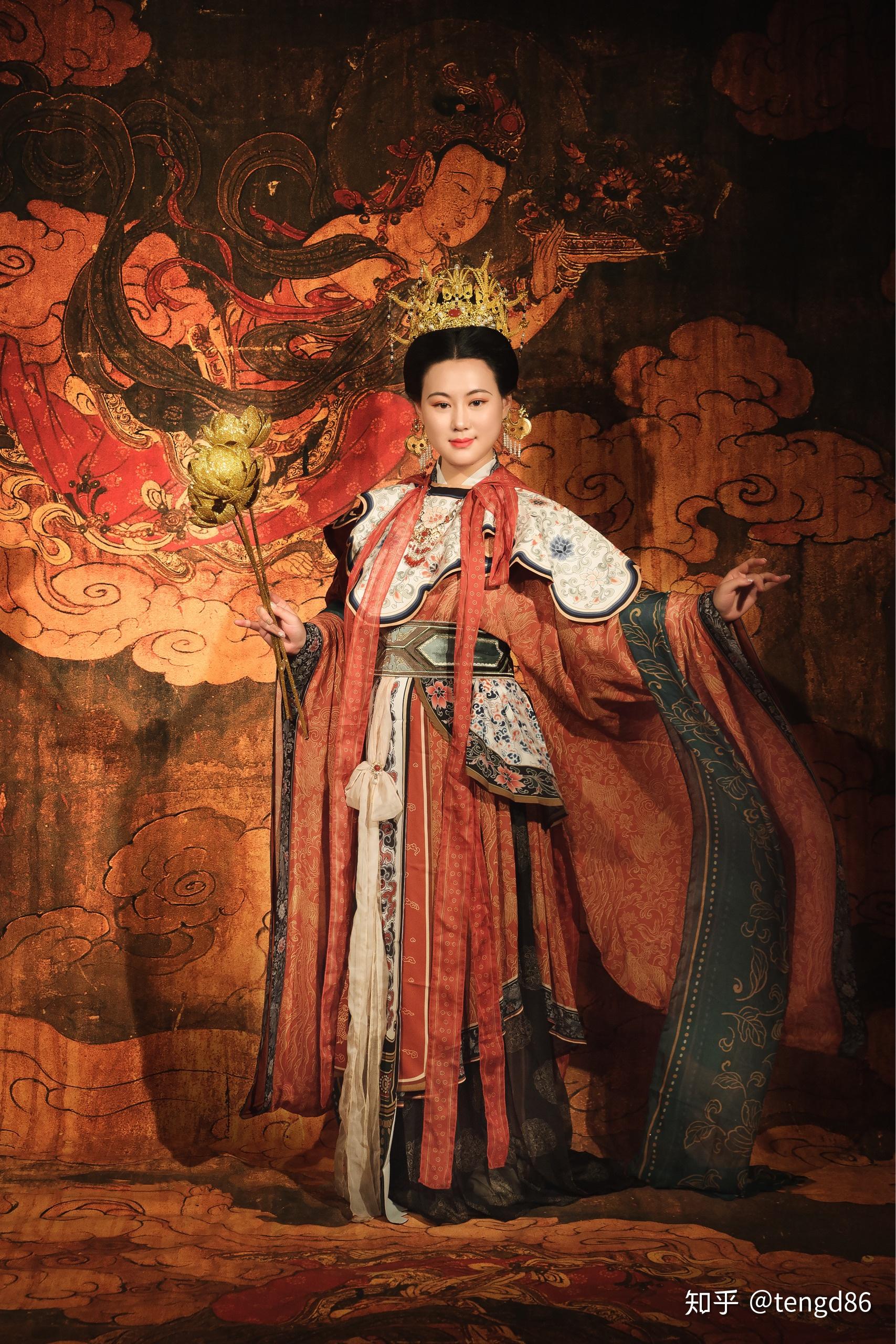 寺壁画复原款/永乐宫壁画复原款摄影:tengd86出镜:门楠羽衣常带烟霞色