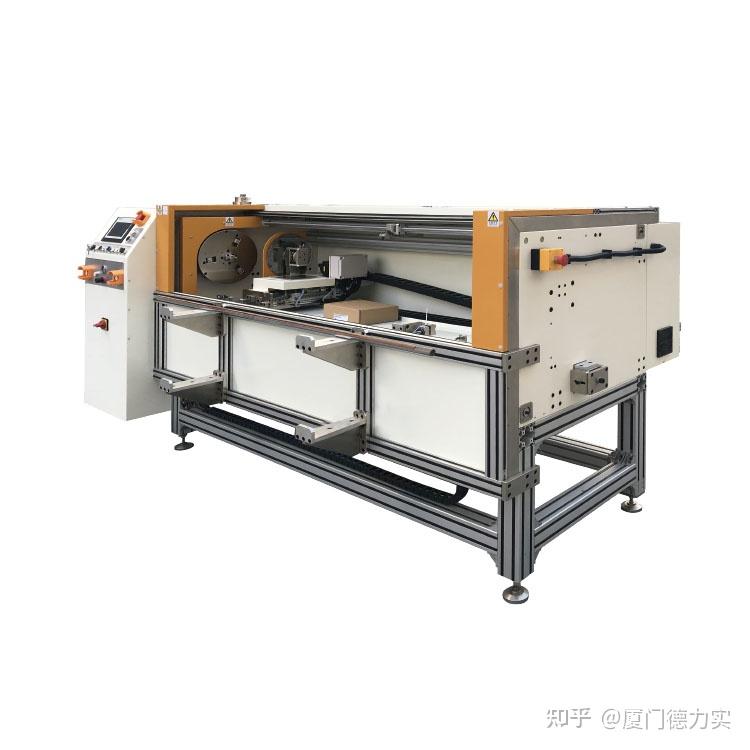 螺旋刀横切机适合高速切厚纸板,且切纸平稳,刀片使用时间长.