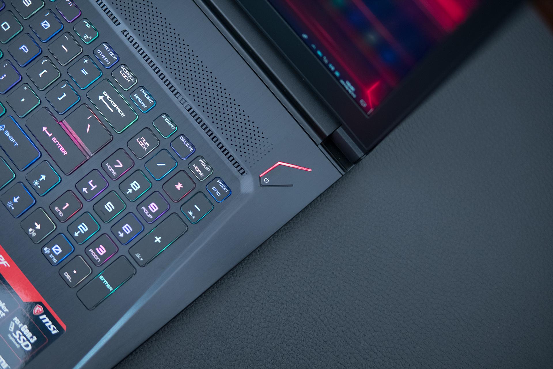 轻薄而不失优雅msi微星游戏本gs738代i7图文评测