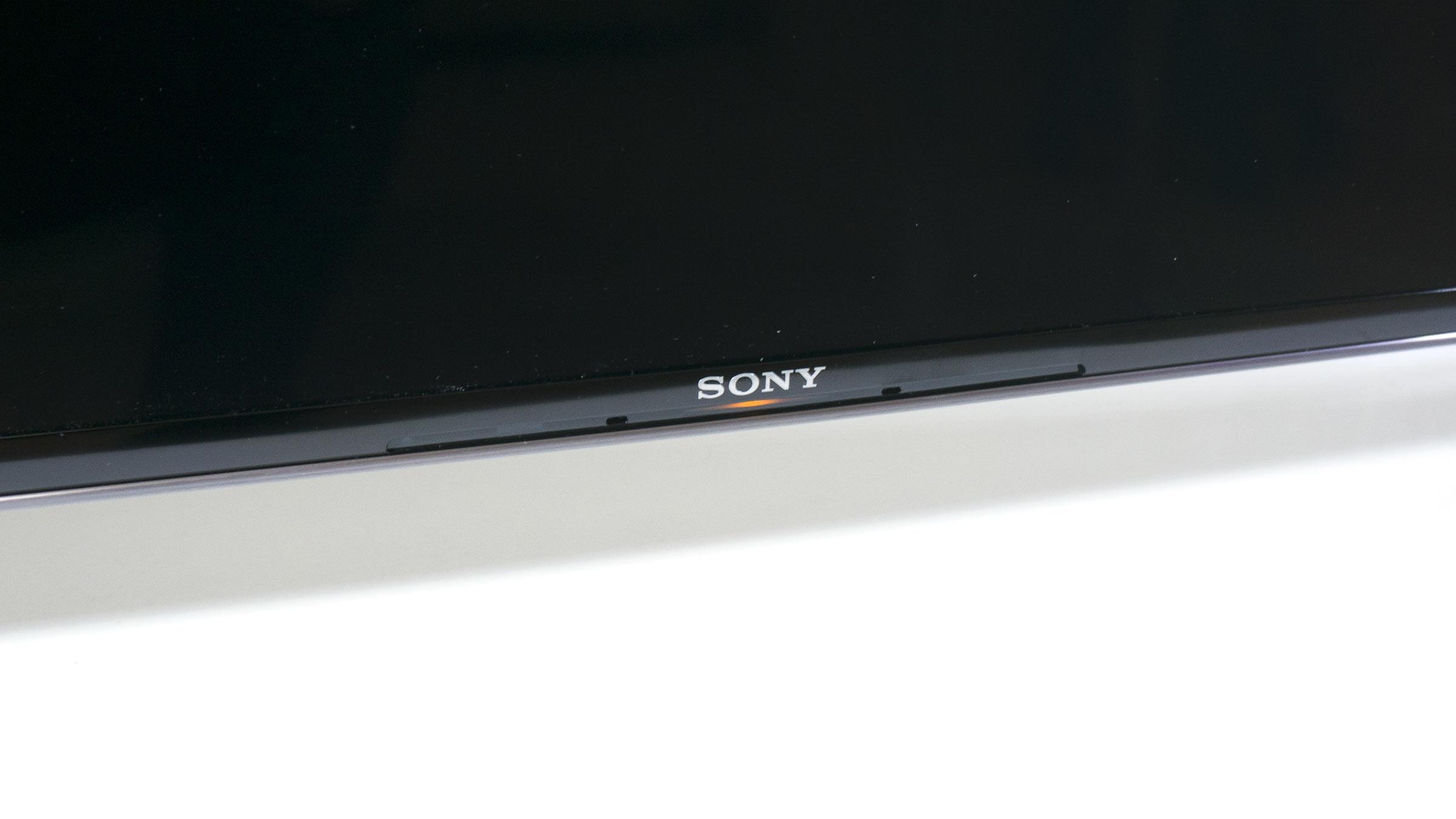 新的窄边框内向安装的底座x9500h的底座改成了竖直