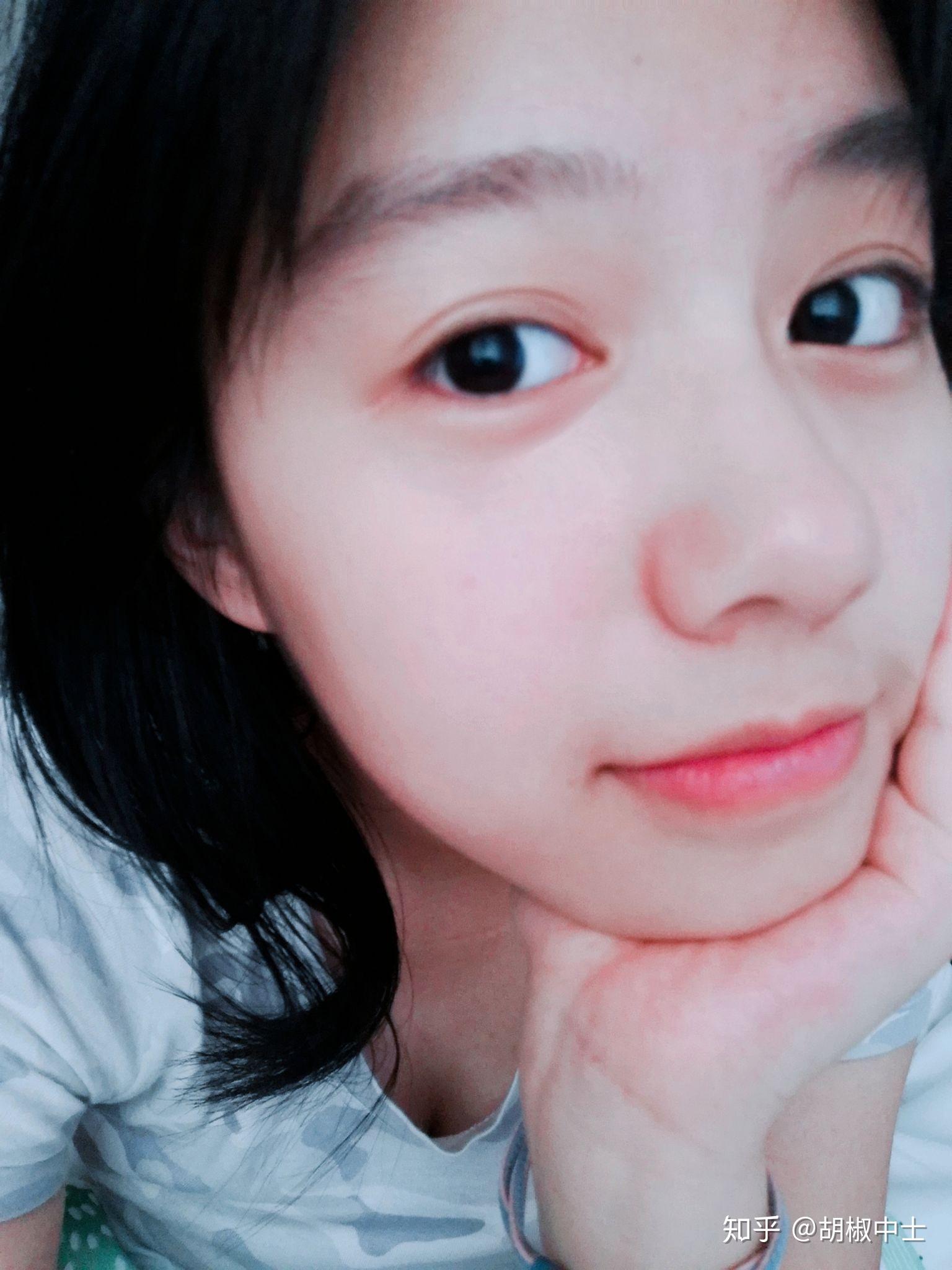有哪些可爱女生的素颜照