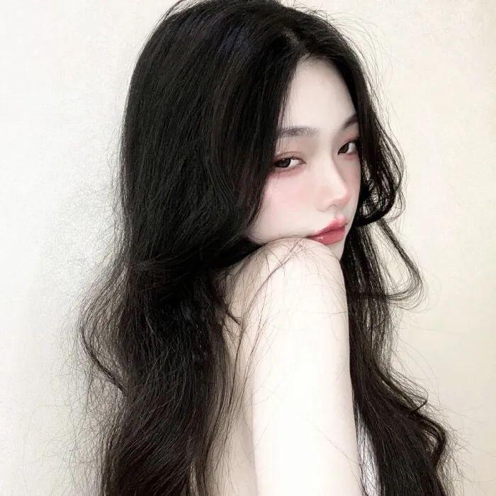 有哪些小众但是很惊艳的真人女生头像?