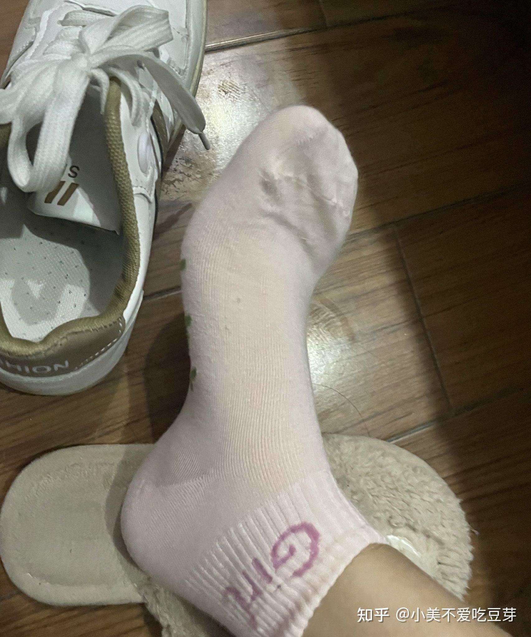 我是穿拖鞋都会有脚臭! - 知乎