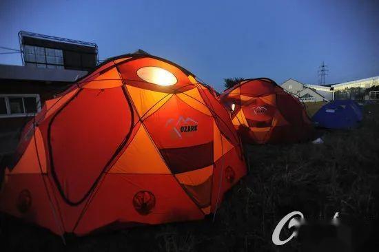 露营,从精致到"平替"