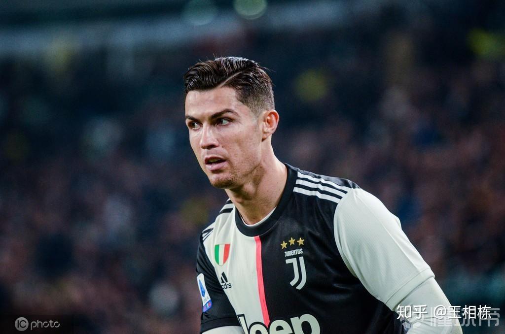 不讨论球技c罗和梅西谁颜值更高