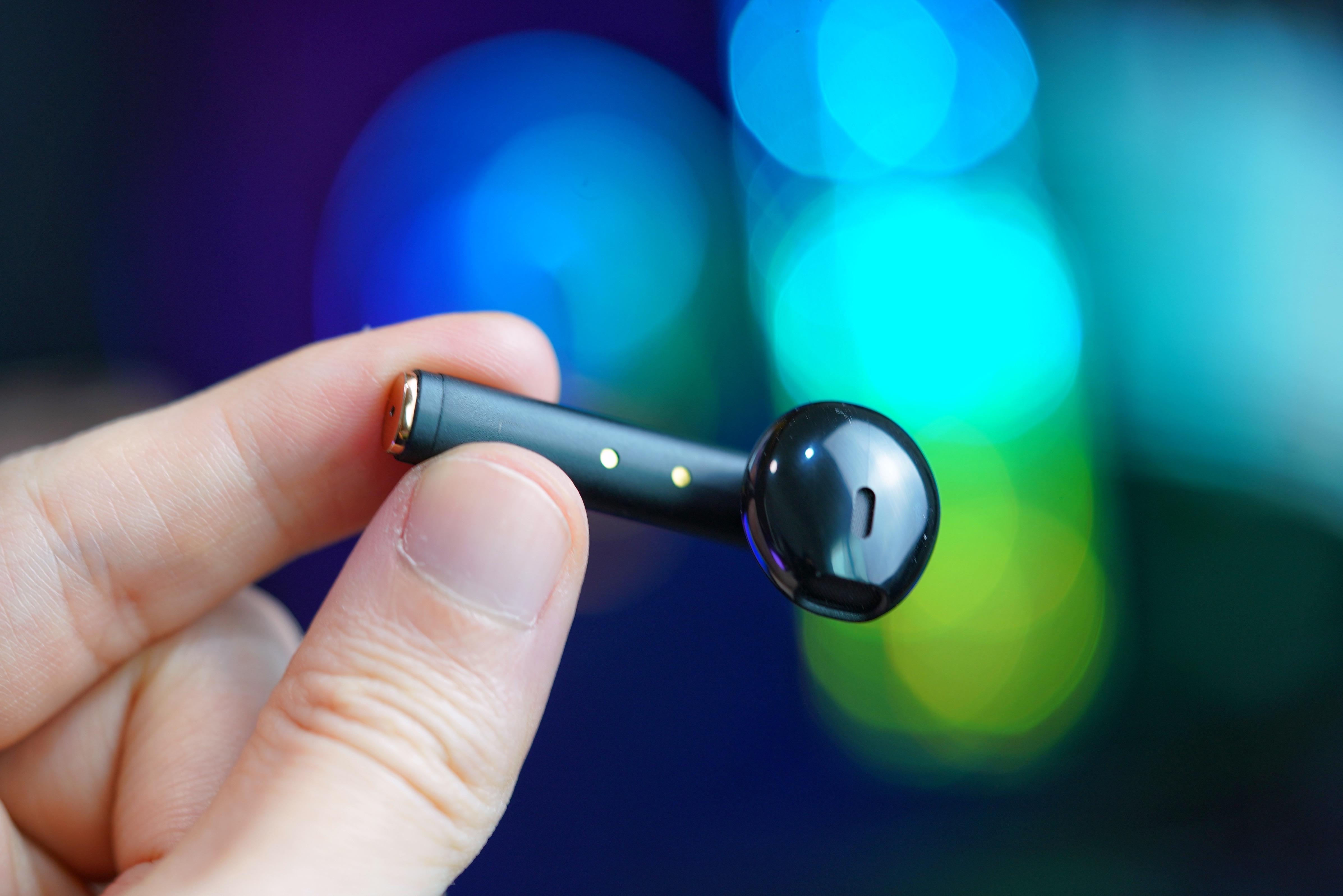 跨界新锐倍思w05真无线蓝牙耳机