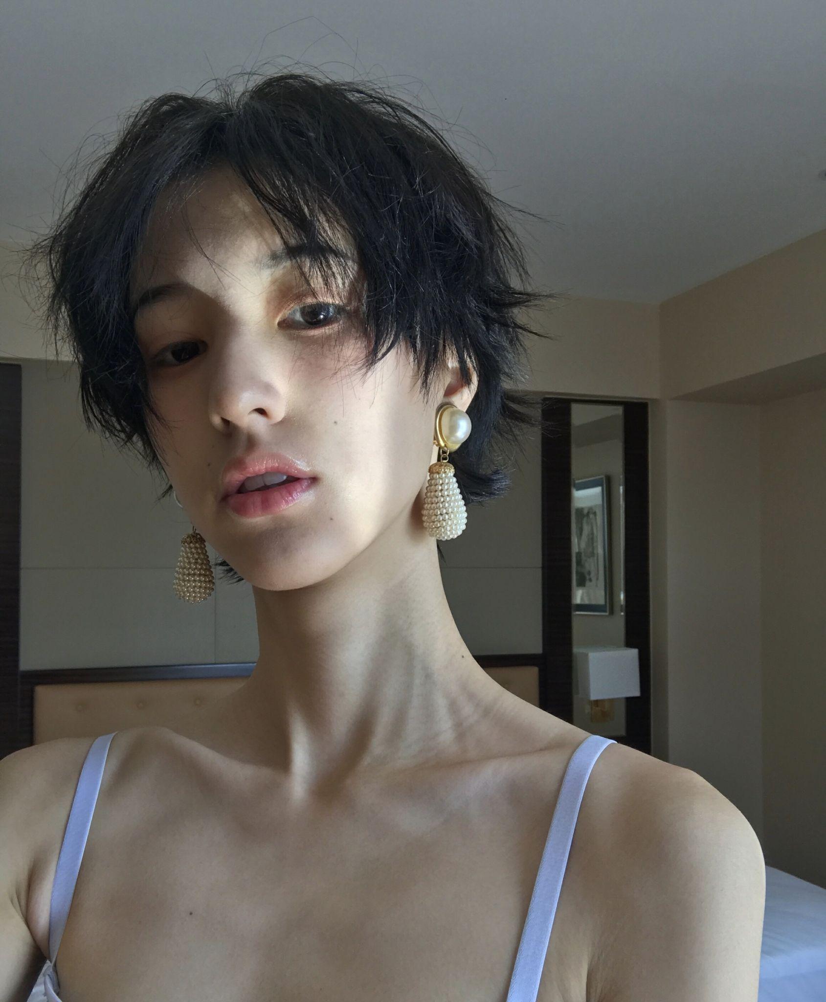 有没有一些特别好看的短发女模特啊啊啊不是模特也好最好放一下微博