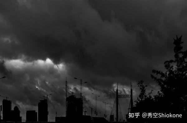 黑夜中的绝望 - 知乎