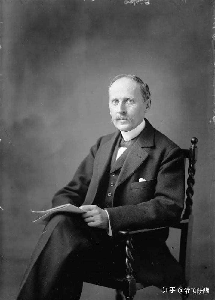 罗曼·罗兰(1866年1月29日～1944年12月30日)生于法国克拉姆西.