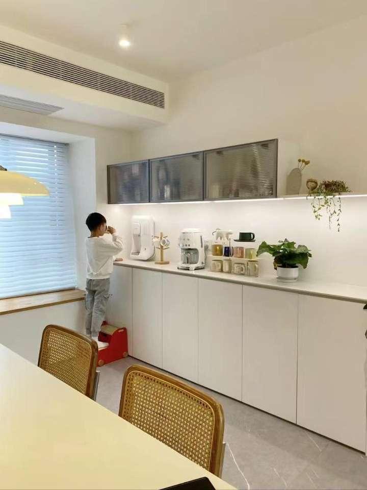 湖南一四口之家火了，蜗居168㎡小屋，布置得那叫一个高级，晒晒 - 知乎