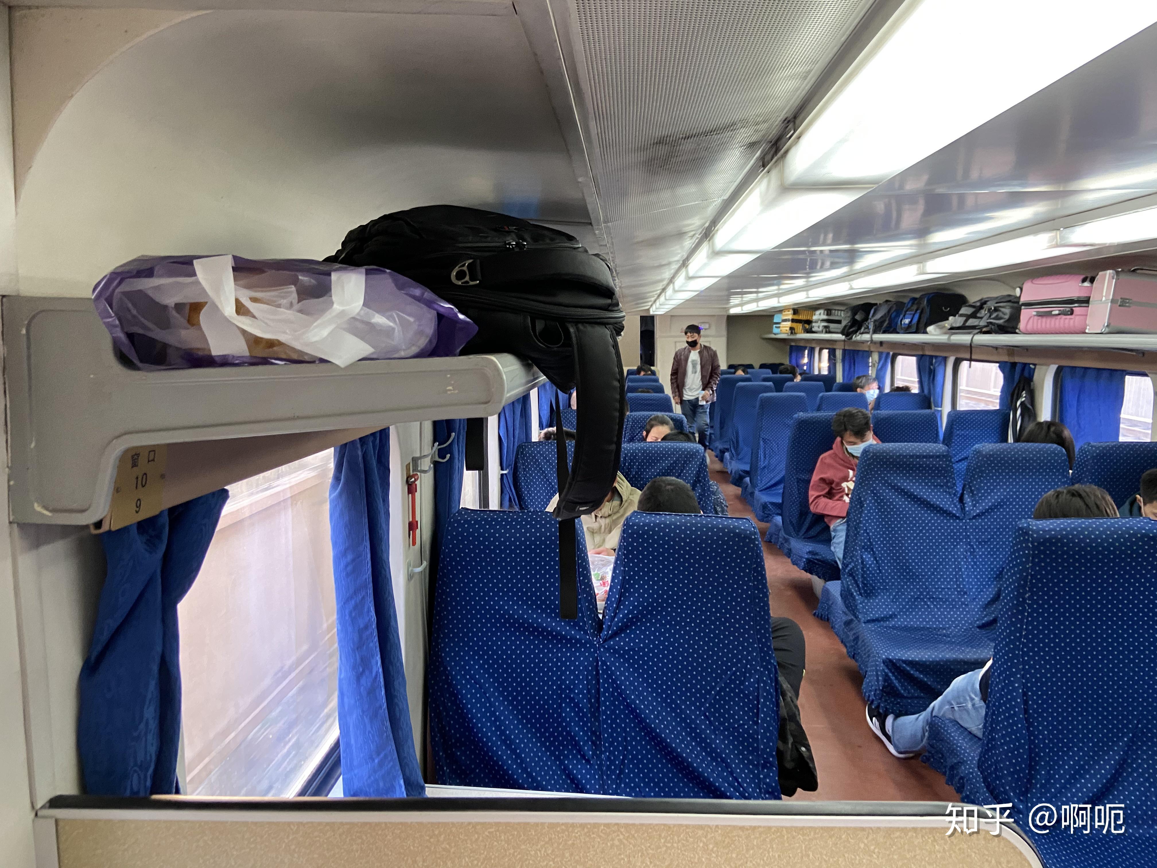 的面壁座位……验明正身18:02准时到达北京东站,y514要停车37分换机车