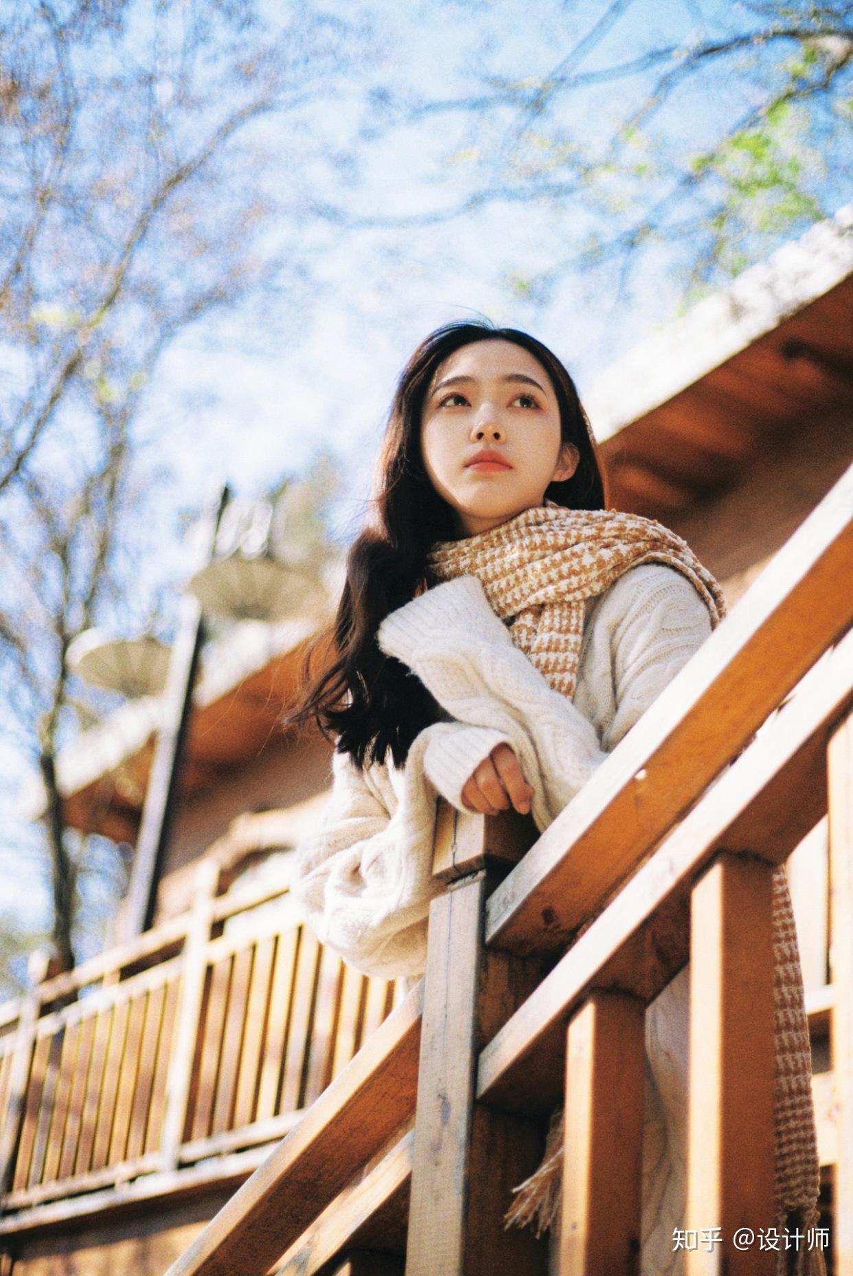 女生日常写真人像摄影推荐7个姿势和技巧拍出简约自然美