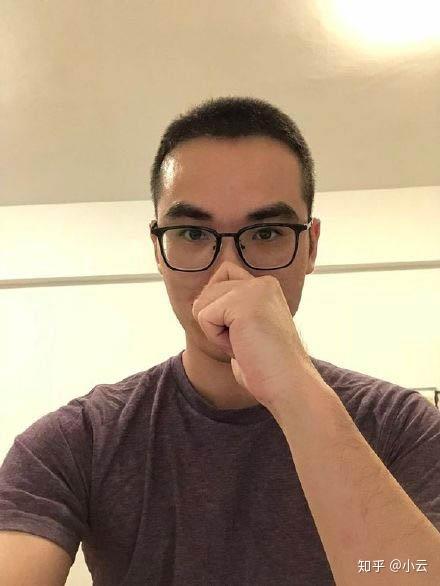 肉眼可见我的头发更加茂密了,现在再也不会被叫大叔了,我也可以是酷