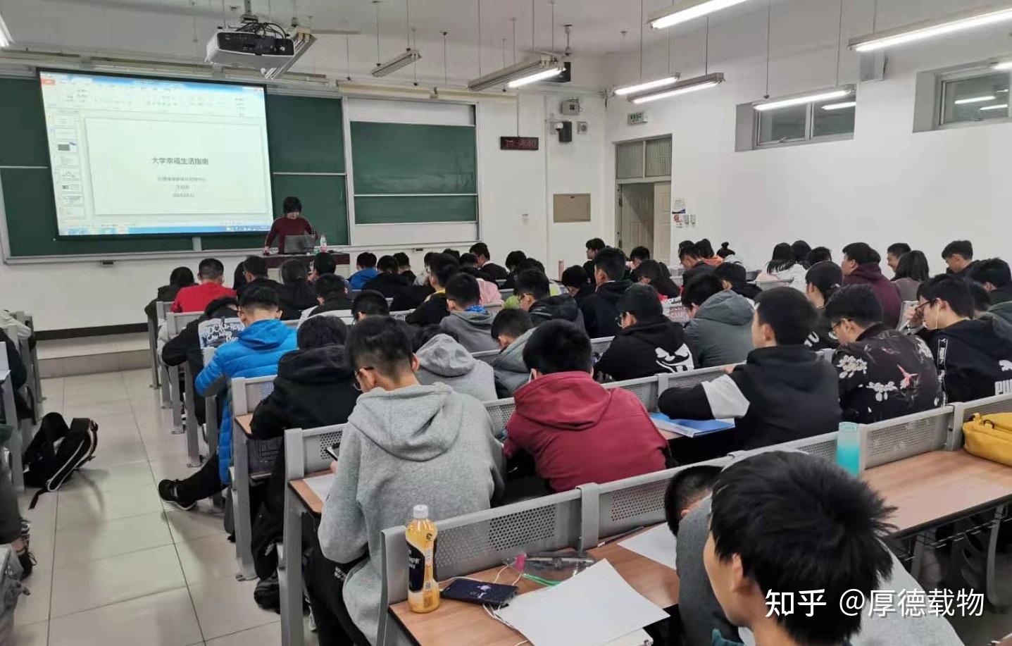 大一新生应不应该加入部门？ - 知乎