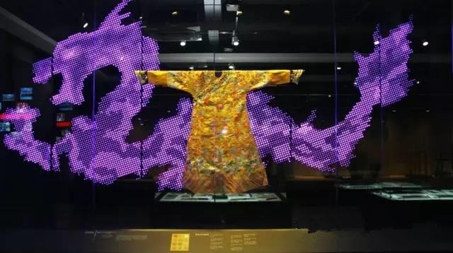 丝绸大师风采万事利携手非遗大师为弘扬传承丝绸文化及织造技艺