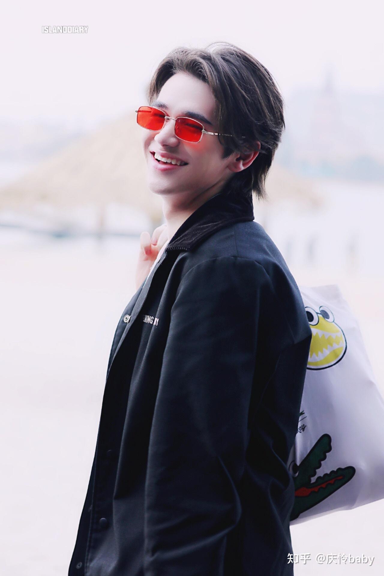 有人知道庆伶小哥哥的更多信息吗? - 知乎