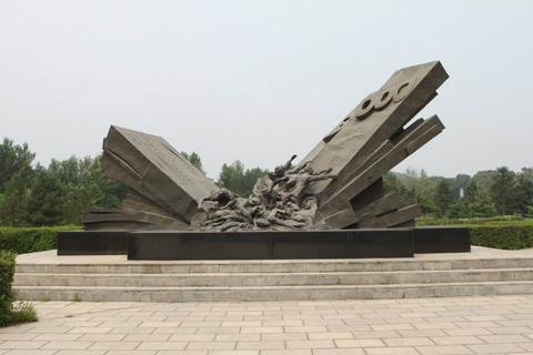 平顶山惨案纪念馆在抚顺也被称作"白骨馆".