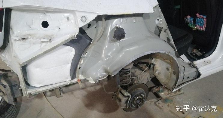 后翼子板变形4s店告诉我那里本身就是焊接的建议我锯掉焊接还是钣金