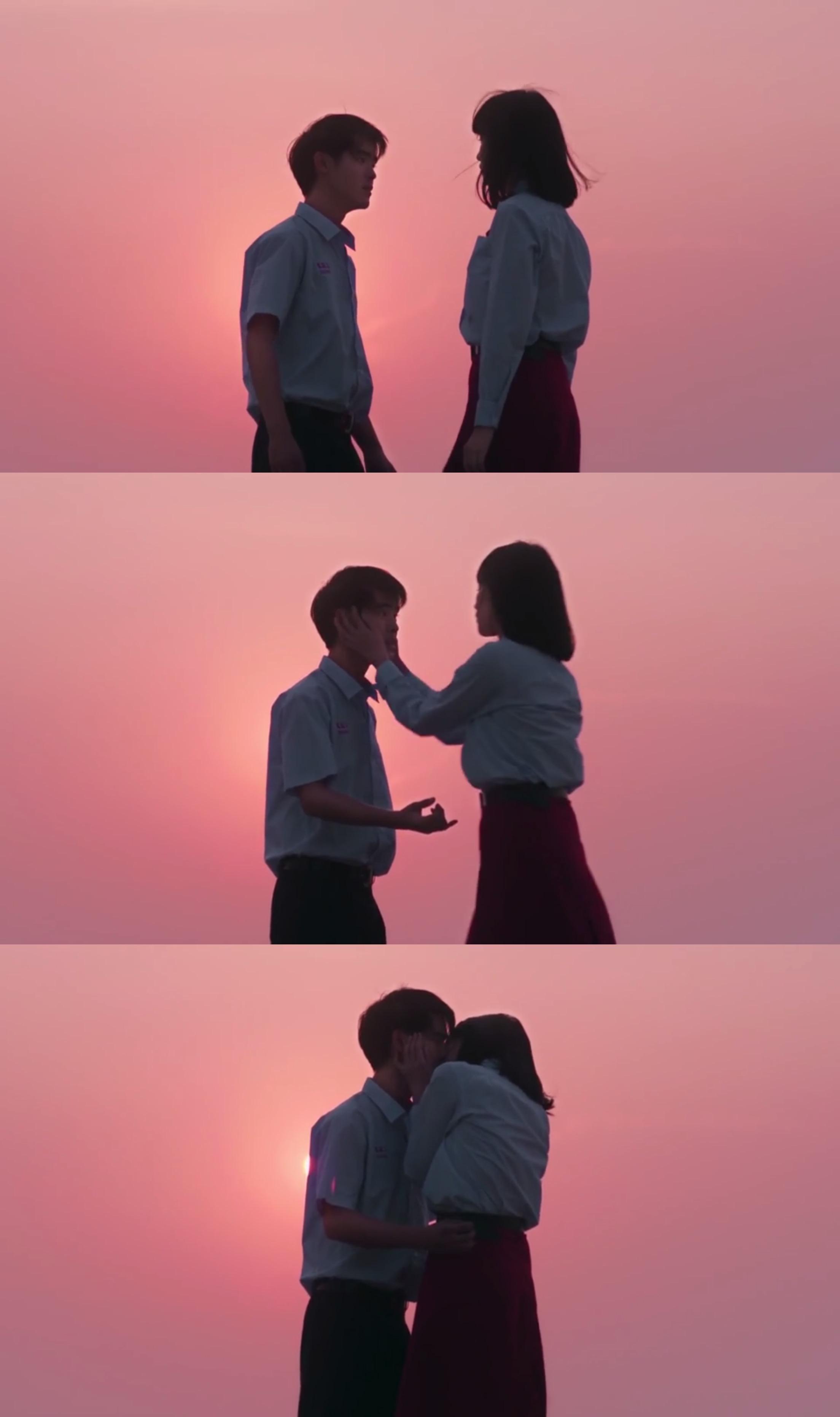 有没有人有那个禁忌女孩娜诺和心动男孩在阳台上坐着的壁纸? - 知乎