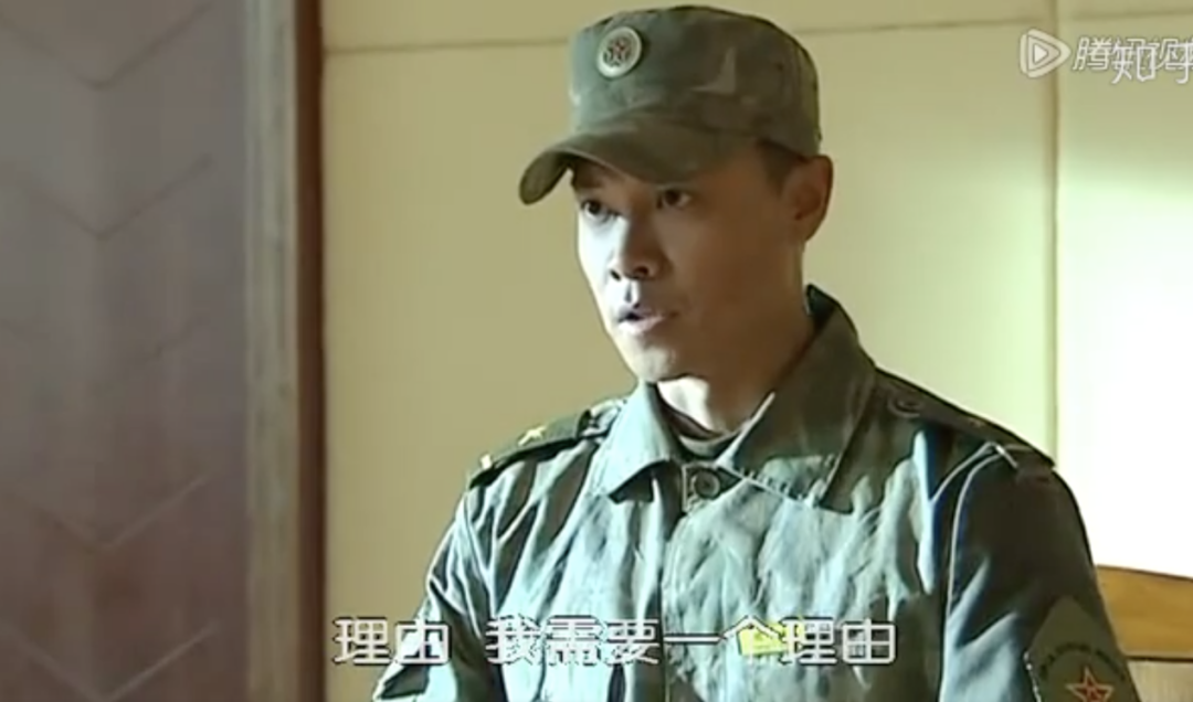 如果说《士兵突击》里的成才,更多是为了衬托王宝强的许三多.
