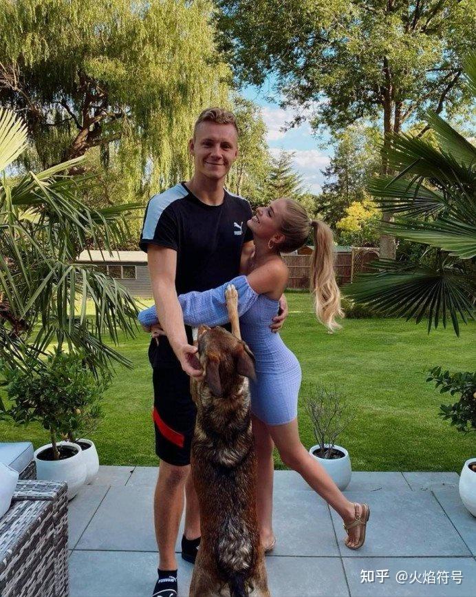 贝恩德·莱诺,阿森纳门将,德国国门,2009年欧洲u-17足球锦标赛冠军