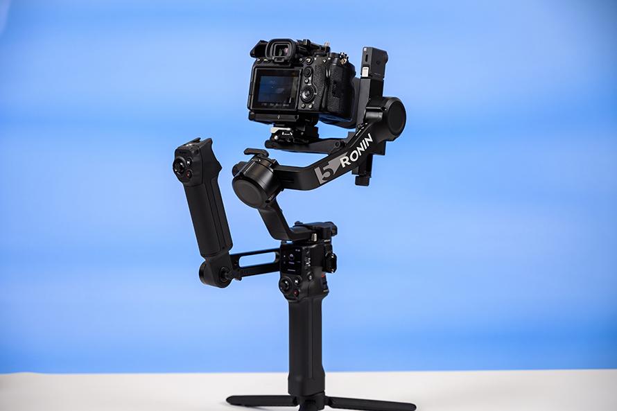 DJI RS 5稳定器评测:不是Pro,胜似Pro,单兵作战新搭档